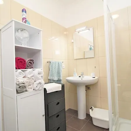 Holiday House Marmeleiros * فونشال